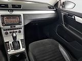Volkswagen Passat (2013) 2.0 TDI, Automat, Navi, Xenony - náhled 8