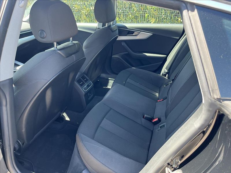 Audi A5 2.0 SPORTBACK 40 TDi 4x4 S-TRO - fotka 13 z 56