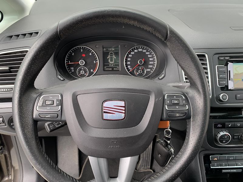 Seat Alhambra (2015) 2.0TDi, 103KW, EL.DVEŘE+KUFR - fotka 15 z 30