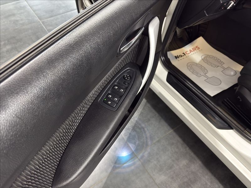 BMW Řada 1 1,6   116i BI-XEN LED SPORT - fotka 7 z 33