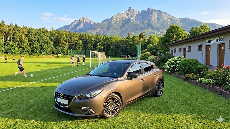 Mazda 3 benzin 121 kw sport line - fotka 12 z 49