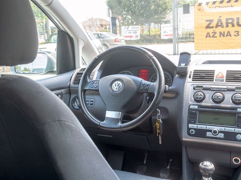 Volkswagen Touran (2008) 1.9TDI 77KW – ROZVODY - fotka 13 z 43