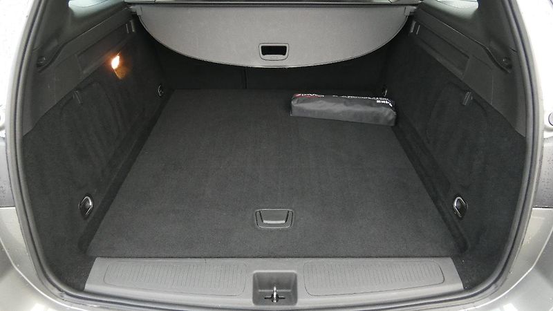 Opel Astra 1.5 CDTi 90kW Elegance ST S/S - fotka 22 z 23