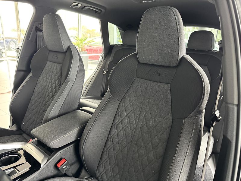 Audi Q5 TDI Quattro*S-LINE*360*SKLADEM - fotka 16 z 45