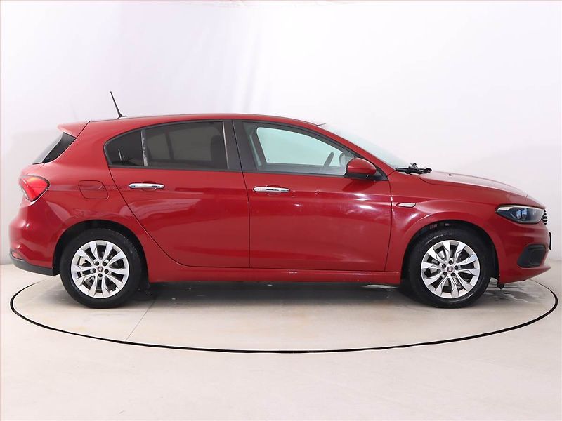Fiat Tipo (2017) 1.4 16V, Serv.kniha, Tempomat - fotka 6 z 19