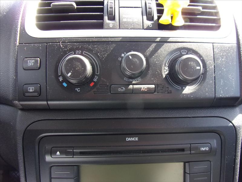 Škoda Fabia 1,4 16V Sport 63kW - fotka 18 z 23
