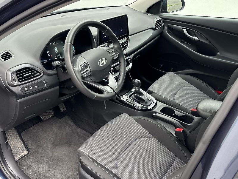 Hyundai i30 Smart DCT - fotka 6 z 26