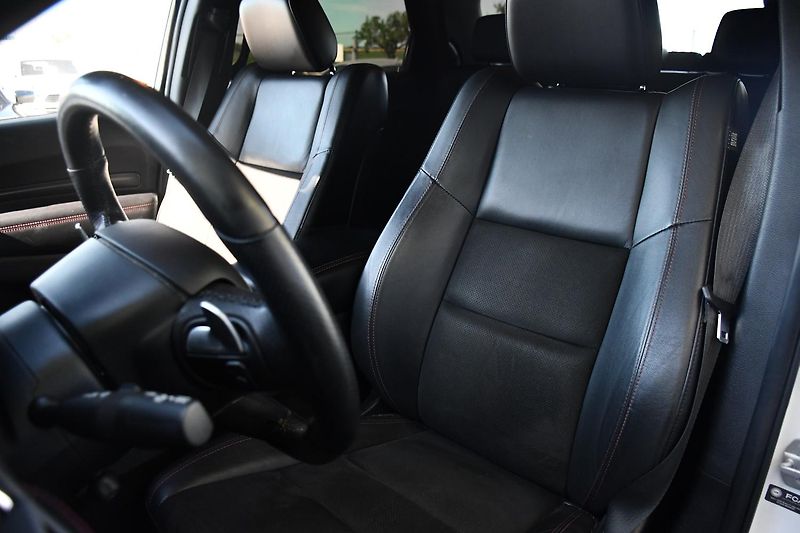 Dodge Durango 5,7L V8 RWD - fotka 11 z 58