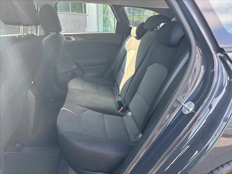 Kia Ceed 1,0 TGDi Fresh 1.ČR ZÁRUKA - fotka 12 z 35