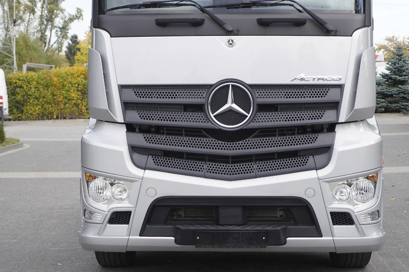 Mercedes-Benz Actros (2022) 1840 MP5 tractor unit / 2022 - fotka 11 z 24