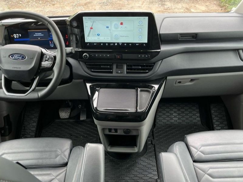 Ford Tourneo Custom 2.5PHEV,171kW,1.MAJ,CZ,DPH,SER - fotka 8 z 14