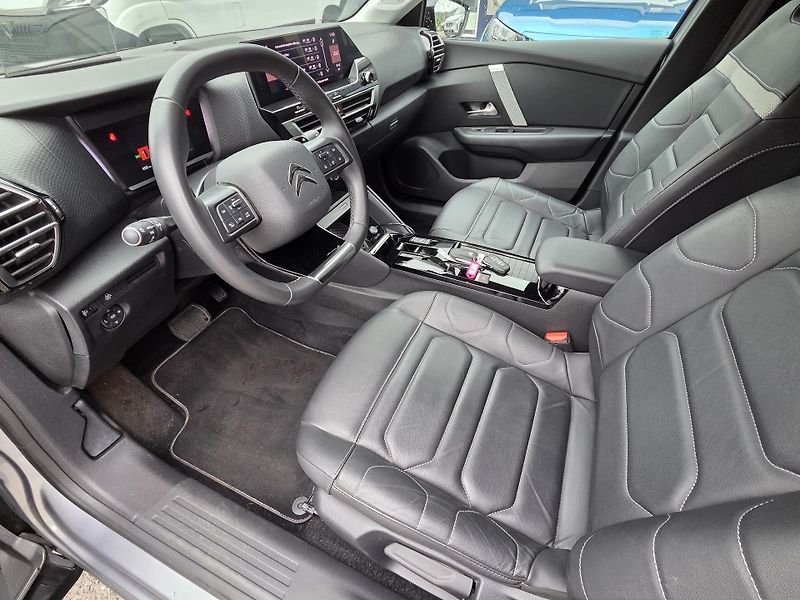 Citroën C4 (2022) 1.5 BHDi 130 SHINE EAT8 - fotka 9 z 38