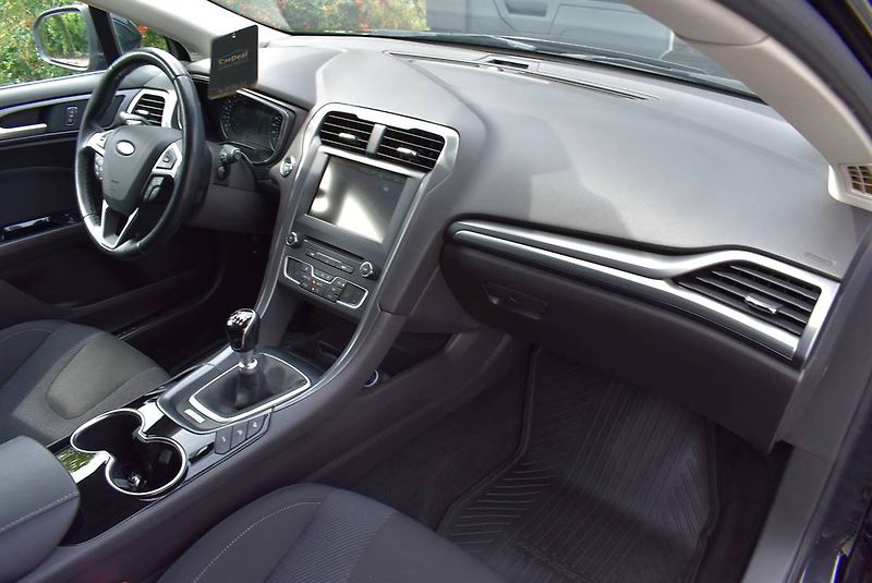Ford Mondeo 2,0 TDCI TITANIUM,1M,TOP,AKCE - fotka 13 z 18