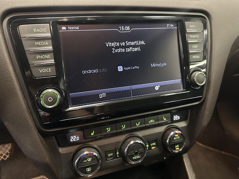 Škoda Octavia (2016) 2.0TDi L&K DSG Bi-X ACC Canton - fotka 21 z 34