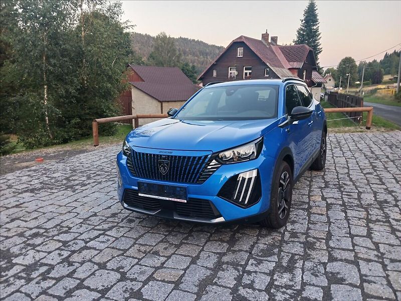 Peugeot 2008 1,2 ALLURE LIMITED edition - fotka 1 z 38