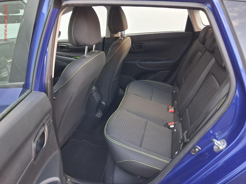 Hyundai i20 (2020) 1.0 T-GDi, +ALU, kamera - fotka 10 z 16