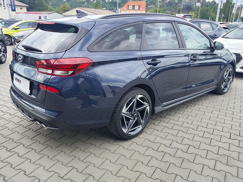 Hyundai i30 1.5 T-GDI/103kW N-Line DCT - fotka 5 z 36