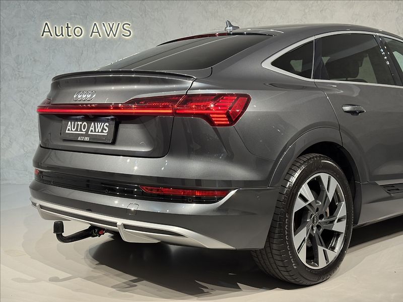 Audi e-tron 300kW Sportback S-Line Matrix - fotka 13 z 50