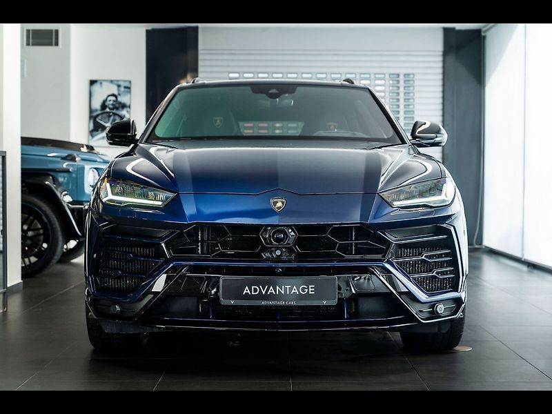 Lamborghini Urus 23/B&O 3D/Pano/Full ADAS/DAB+ - fotka 2 z 24