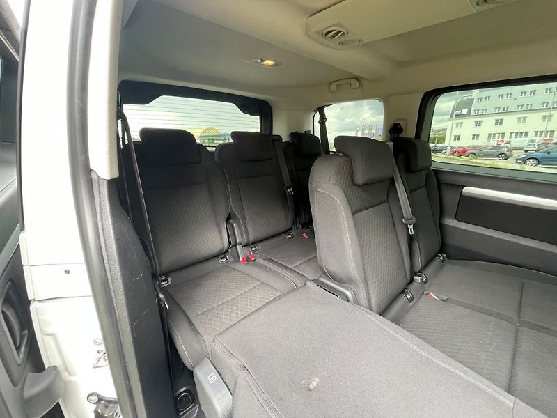 Opel Zafira Life 2,0 CDTi 106 kW, ČR, 1. m - fotka 17 z 42