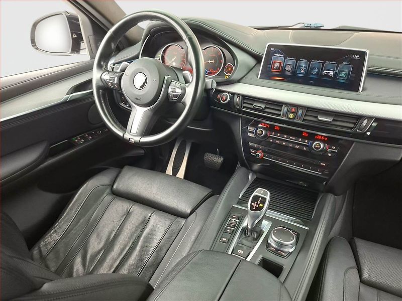 BMW X6 (2016) M Paket xDrive40d - fotka 7 z 24