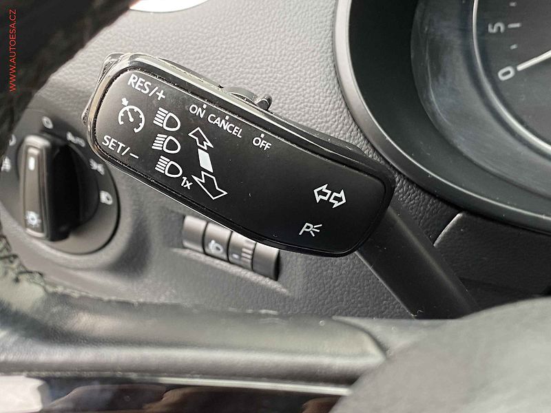 Škoda Octavia (2016) 1.6TDi, 1.maj,ČR, Ambition - fotka 13 z 17