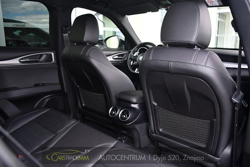 Alfa Romeo Stelvio 2.2 JTDm 154kW  Připravujeme - fotka 18 z 49