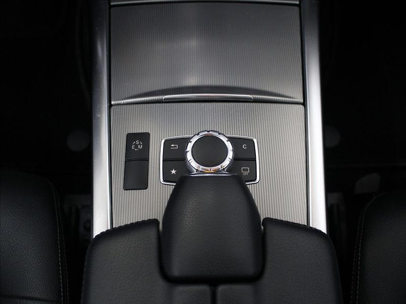 Mercedes-Benz Třídy E E350cdi 4M AMG Pano.Tažné   3, - fotka 17 z 27