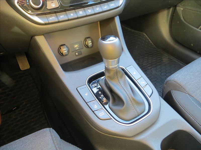 Hyundai i30 1,0 T-GDI Smart AUT7 ČR TOP - fotka 13 z 23