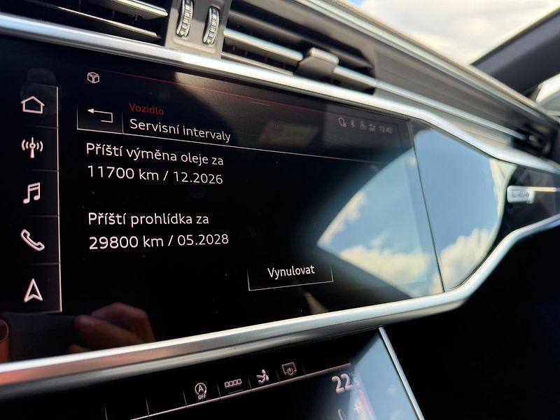 Audi A7 S-line  45TFSI 195kW - fotka 19 z 30