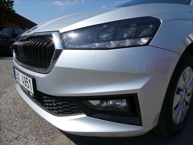 Škoda Fabia 1,0 TSi 70kW koupeno v ČR, DPH - fotka 4 z 39