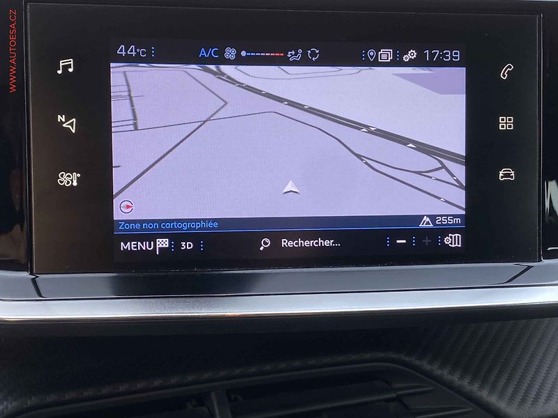 Peugeot 208 (2021) 1.2 PT, Allure, LED, navi - fotka 16 z 19
