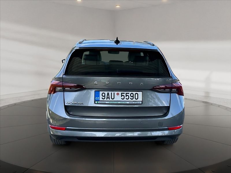 Škoda Octavia 2,0 TDI Style - fotka 5 z 11