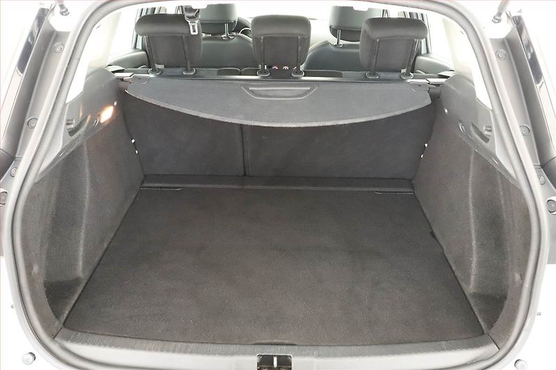 Renault Clio (2015) 1.5 dCi, Navi, Tempomat - fotka 17 z 17