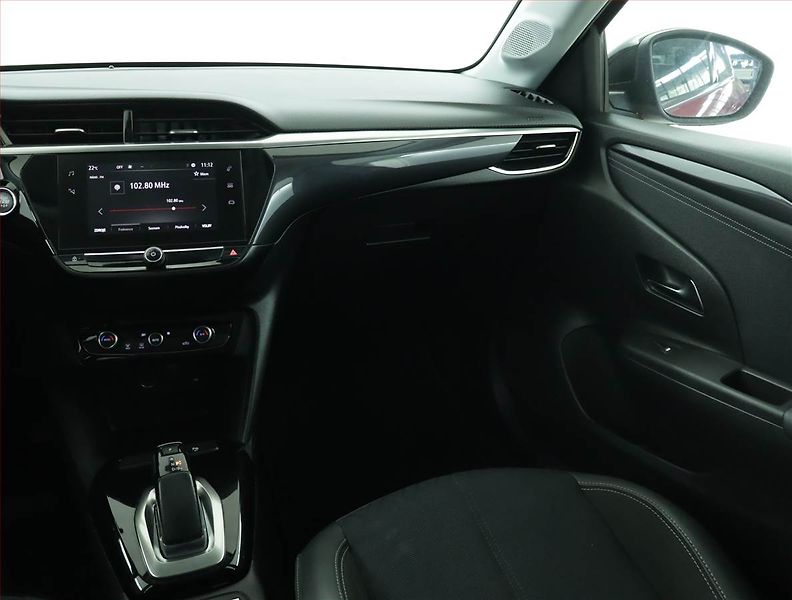 Opel Corsa (2021) 50 kWh, SoH 90%, Automat - fotka 8 z 18