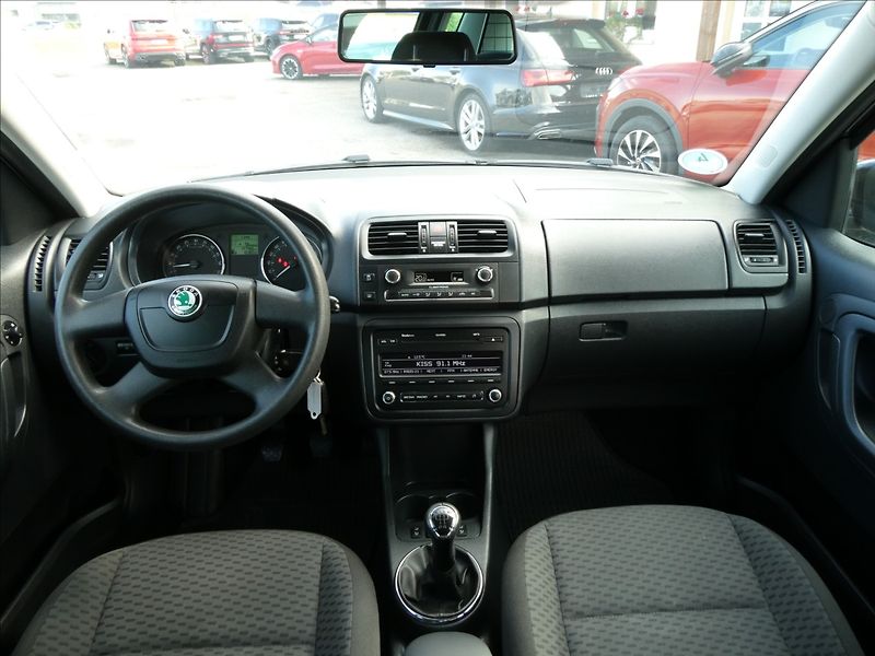 Škoda Roomster 1,6 TDi 66kW auto klima,servis - fotka 28 z 55