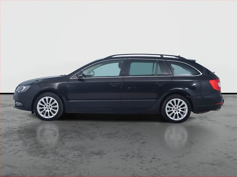 Škoda Superb (2014) Comfort 2.0 TDI, Automat - fotka 3 z 20