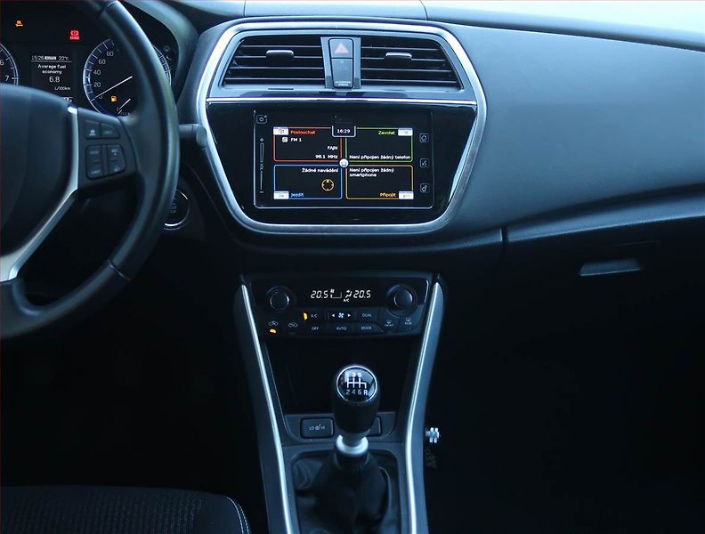 Suzuki SX4 S-Cross (2021) Comfort 1.4 BoosterJet, 4X4 - fotka 12 z 17