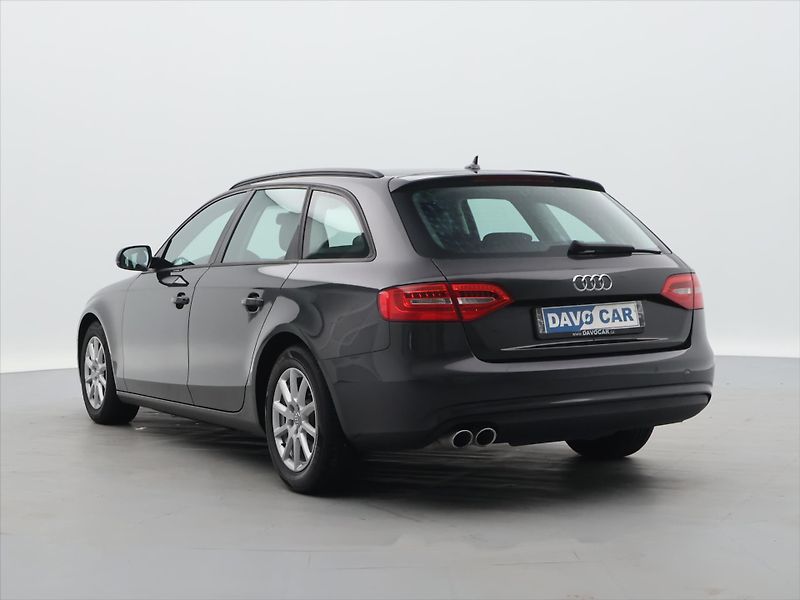 Audi A4 2,0 TDi 100kW Kůže Pano Navi - fotka 4 z 34