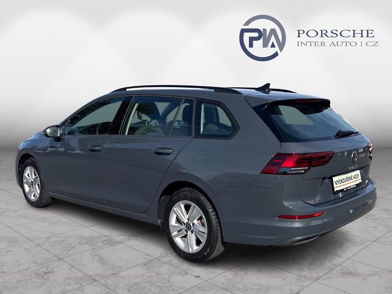 Volkswagen Golf 1.5 eTSI DSG Life 110 kW - fotka 8 z 30