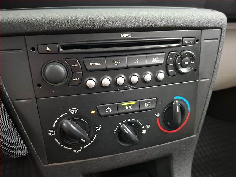 Citroën C4 (2007) 1.6 16V, Serv.kniha, nová STK - fotka 14 z 15