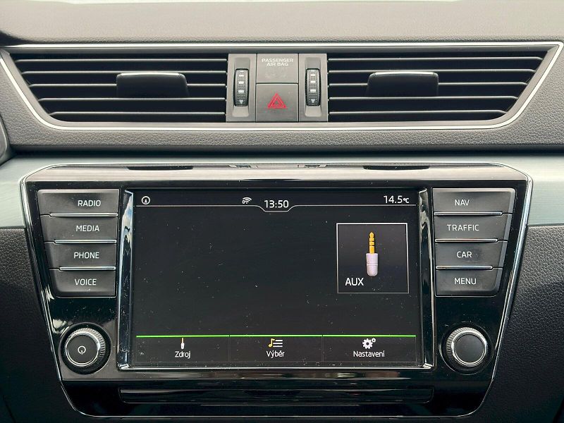 Škoda Superb (2017) Combi 2.0 TDI / 110kW / AMBITI - fotka 27 z 35