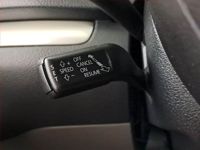 Seat Alhambra (2011) 1.4 TSI, Park. senzory - fotka 17 z 18