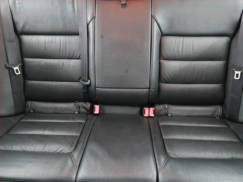 Škoda Octavia (2011) 1.6 TDI, nová STK, zamluveno - fotka 10 z 17