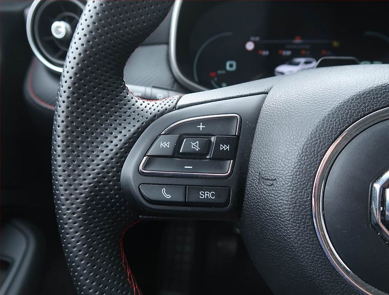 MG ZS (2025) 1.5, Serv.kniha, Kůže, Navi - fotka 16 z 20
