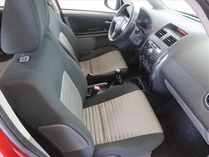 Suzuki SX4 (2009) 1.9 DDiS, Eko.zaplacen, po STK - fotka 9 z 13