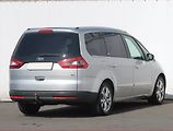 Ford Galaxy (2010) Ghia 2.0 TDCi, 7 míst - náhled 4