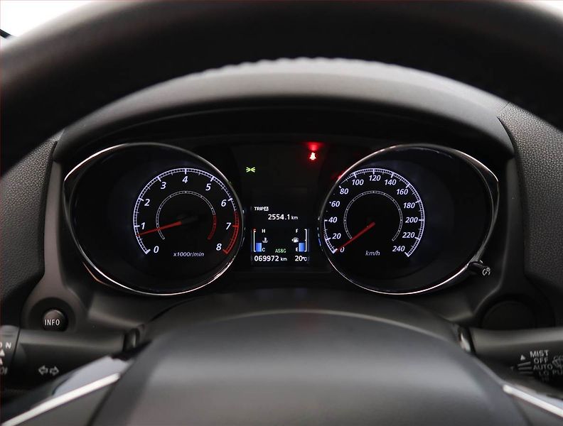 Mitsubishi ASX (2020) Invite 2.0 MIVEC, ČR,1.maj - fotka 11 z 18