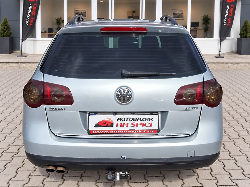 Volkswagen Passat (2007) 2.0TDI 103kW 6M -KAMERA-T.ZAŘ. - fotka 7 z 28