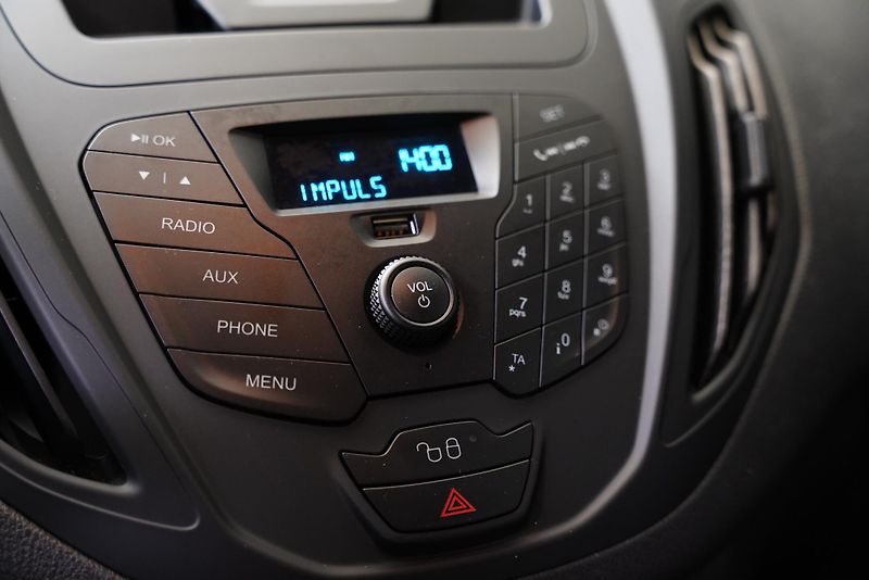 Ford Tourneo Courier - fotka 18 z 24